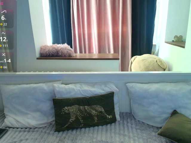 DaisyAbby03 live cam on BongaCams