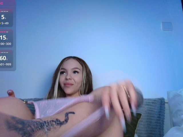 DaisyAbby03