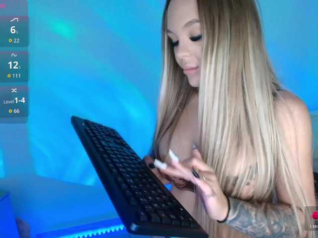 DaisyAbby03