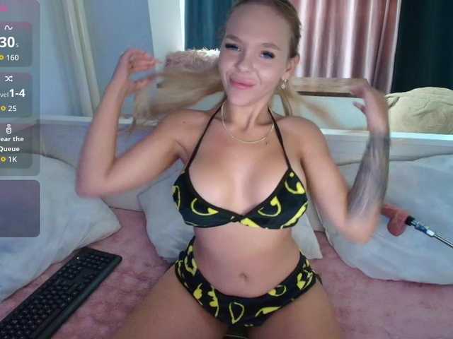 DaisyAbby03