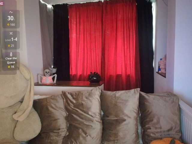 DaisyAbby03