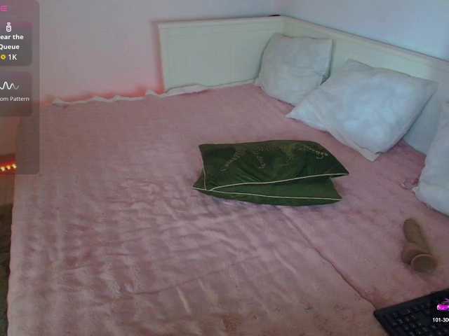 DaisyAbby03 live webcam show