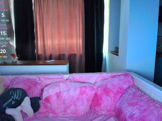 DaisyAbby03