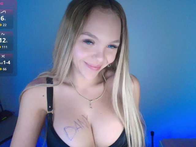 DaisyAbby03 live cam on BongaCams