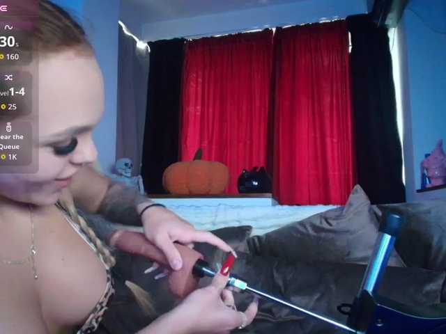DaisyAbby03