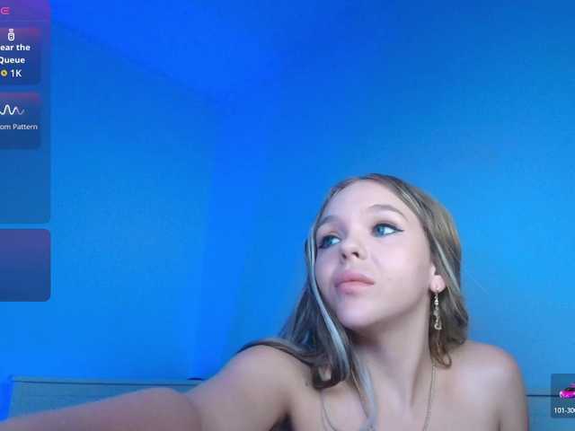 DaisyAbby03 live cam on BongaCams