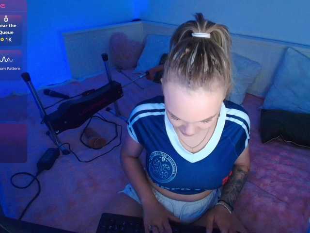 DaisyAbby03