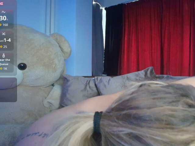 DaisyAbby03