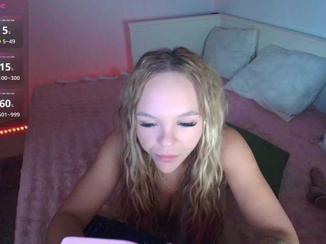 DaisyAbby03