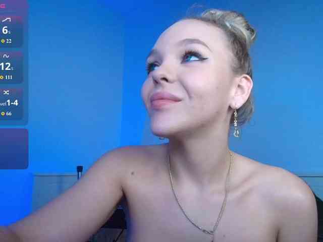 DaisyAbby03