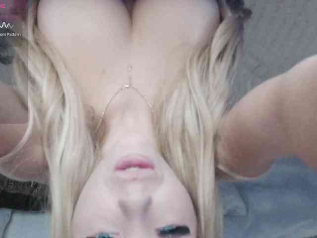 DaisyAbby03