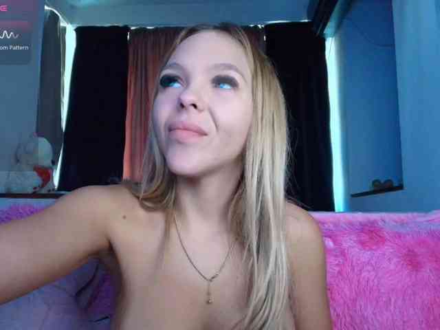 DaisyAbby03