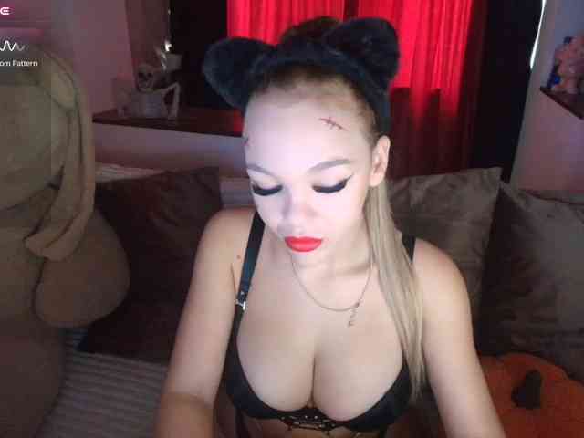 DaisyAbby03
