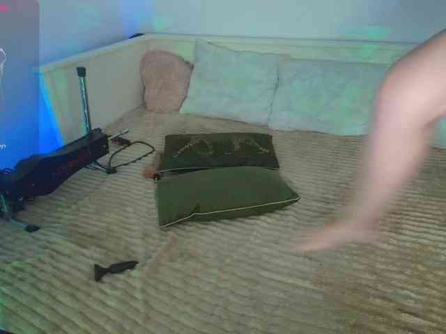 DaisyAbby03 webcam
