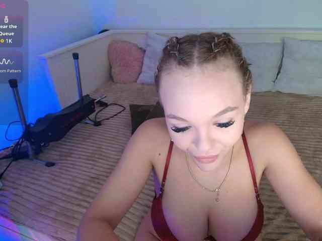 DaisyAbby03 webcam