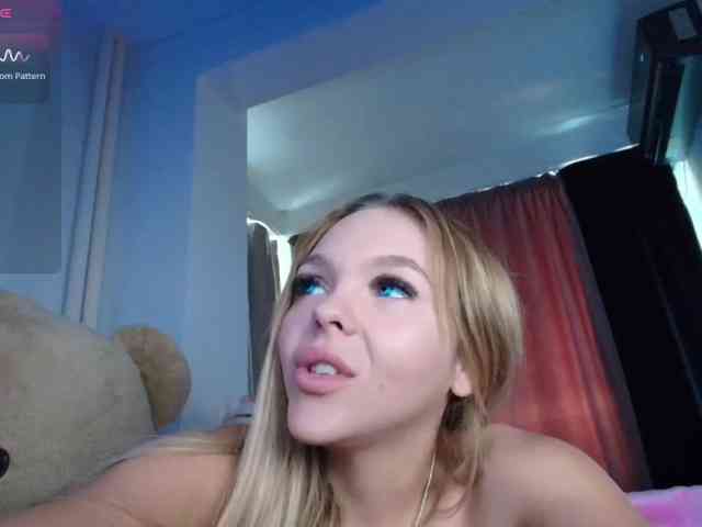 DaisyAbby03
