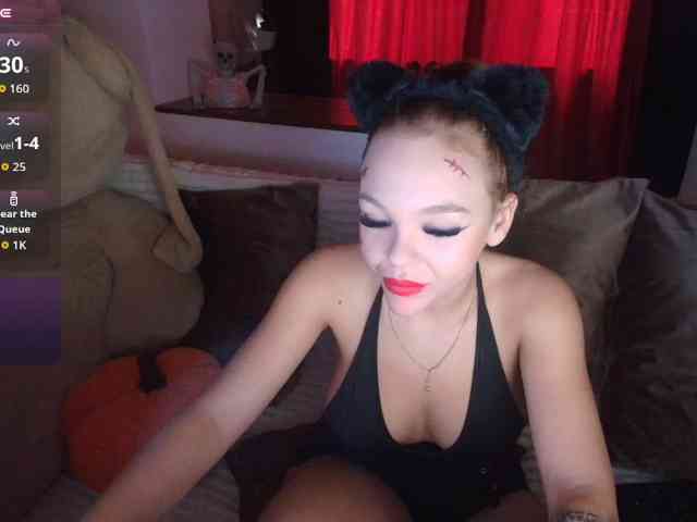 DaisyAbby03