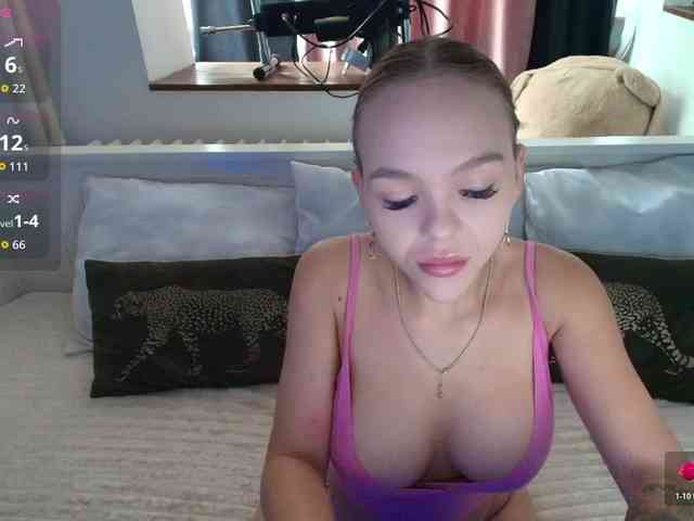 DaisyAbby03 webcam