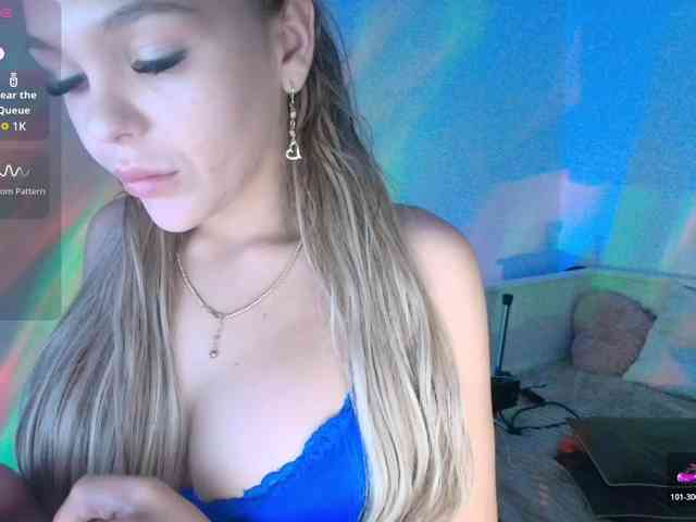 DaisyAbby03 webcam
