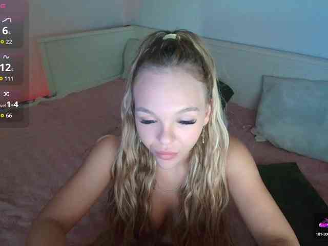 DaisyAbby03