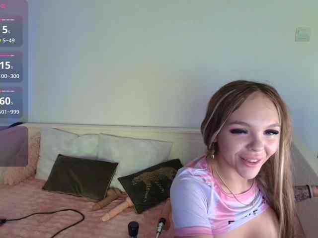 DaisyAbby03
