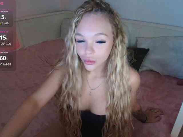 DaisyAbby03