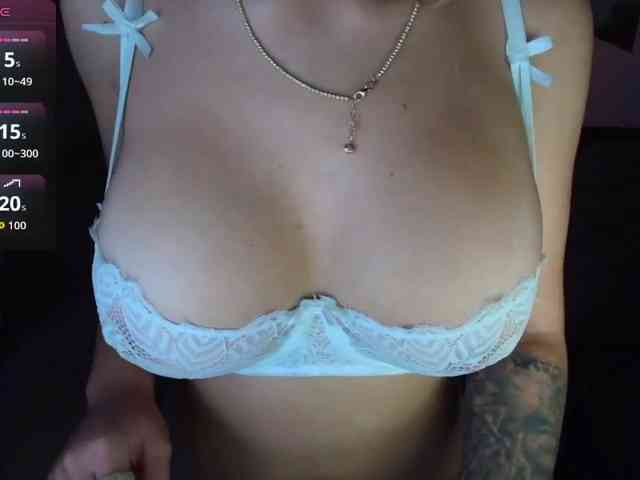 DaisyAbby03
