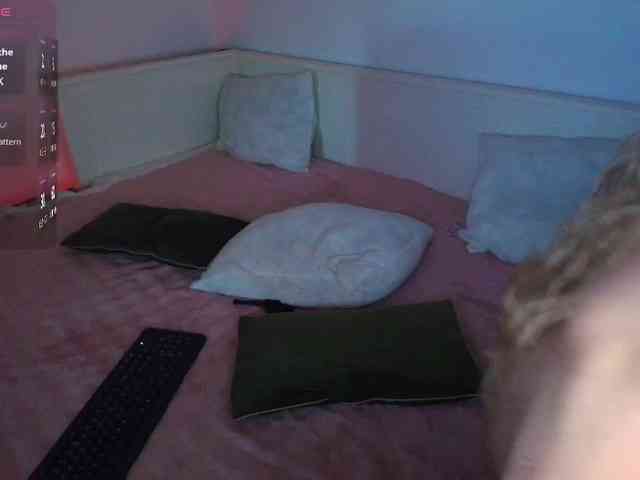 DaisyAbby03