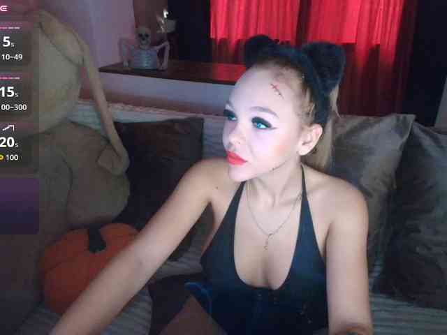 DaisyAbby03