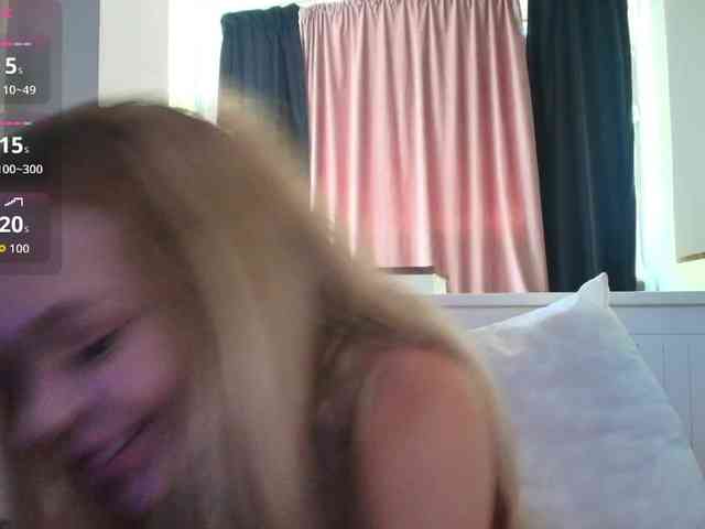 DaisyAbby03
