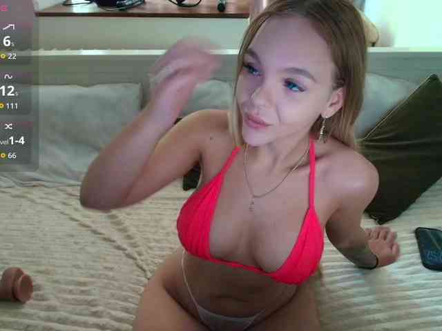 DaisyAbby03 webcam