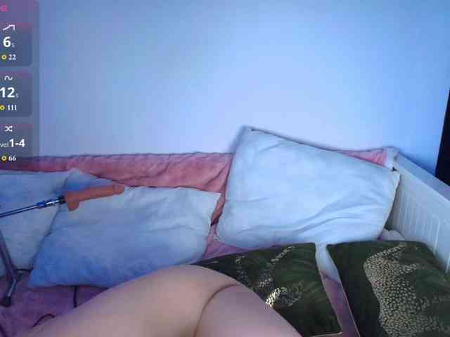 DaisyAbby03 webcam