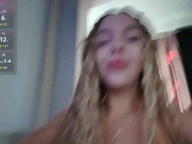 DaisyAbby03 webcam