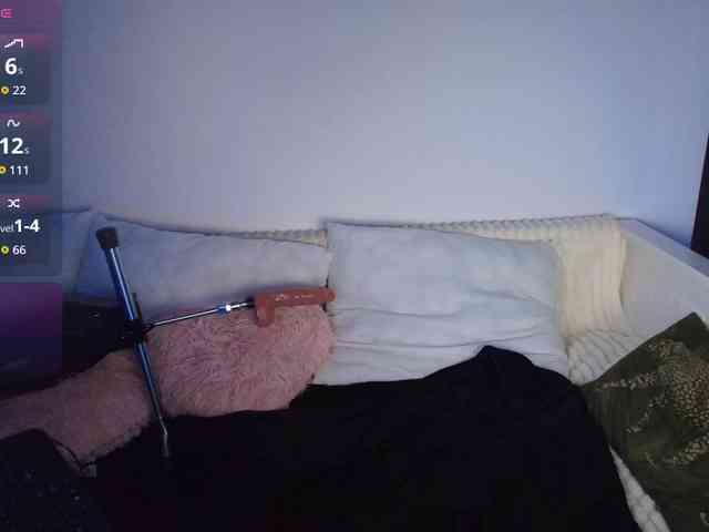 DaisyAbby03 webcam