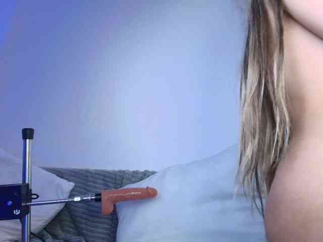 DaisyAbby03