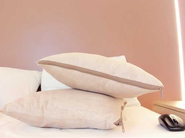 zoee-zi live cam on BongaCams