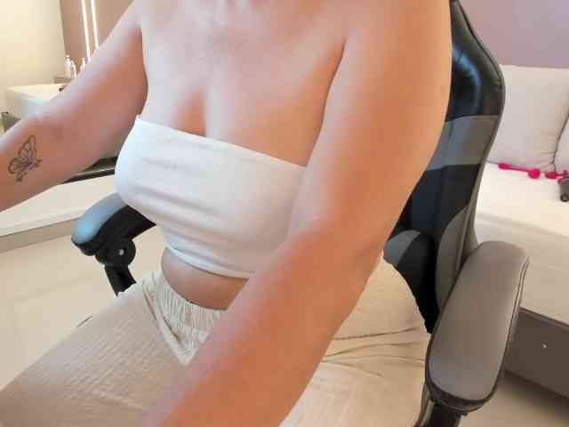 zoee-zi webcam
