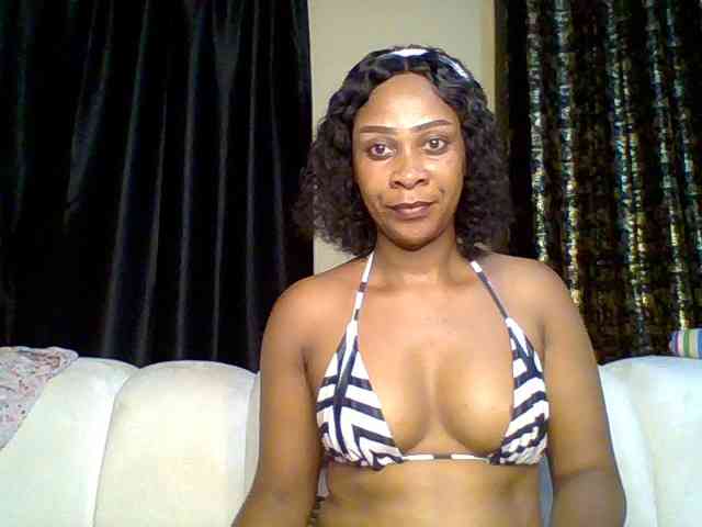 SnackQueen webcam
