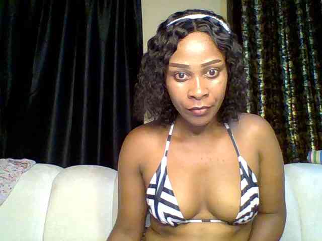 SnackQueen webcam