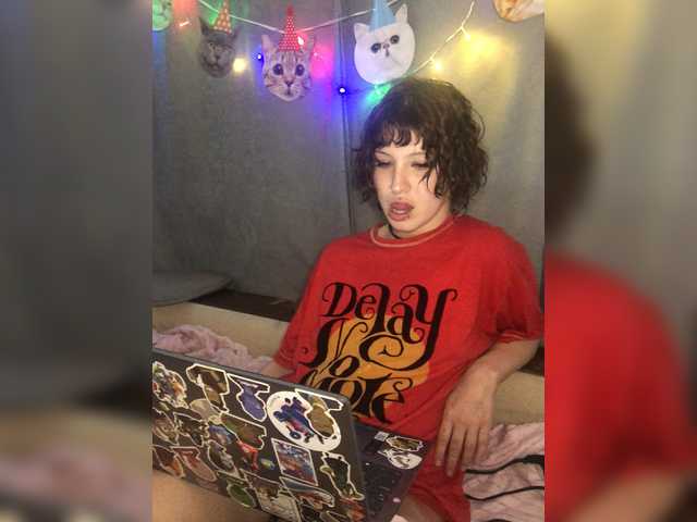 Miley Live Cam on BongaCams
