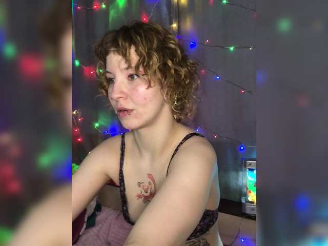 Miley's BongaCams show and profile