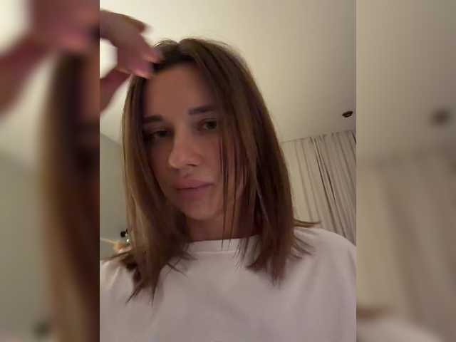 KiraLeo live webcam show