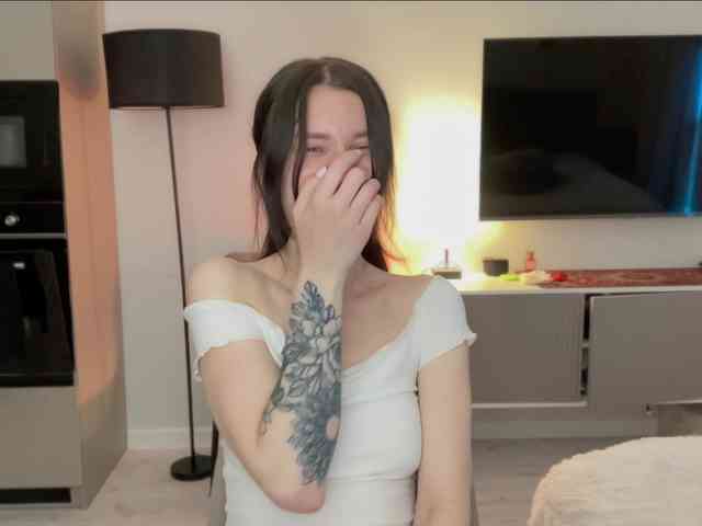 KiraLeo webcam