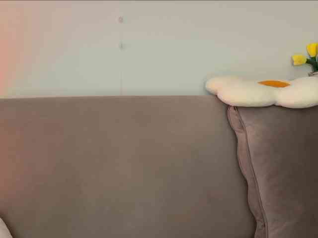 KiraLeo webcam