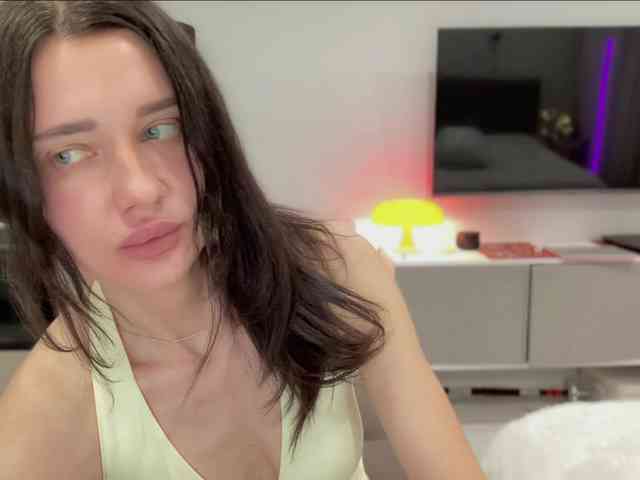 KiraLeo webcam