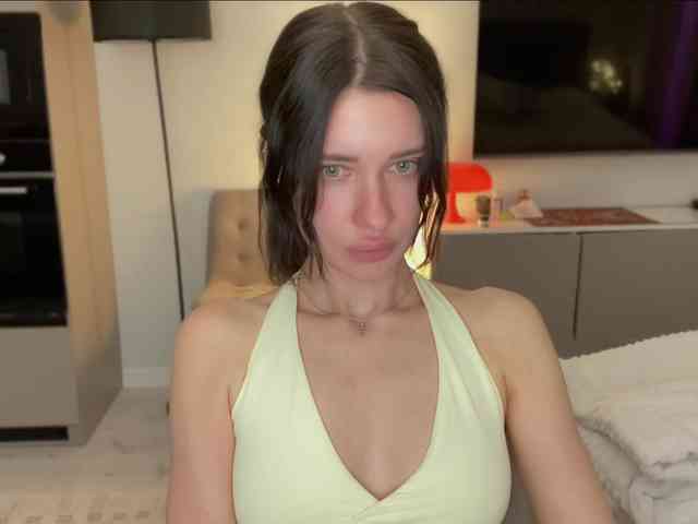 KiraLeo webcam