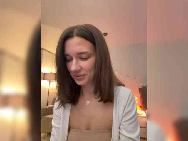 KiraLeo webcam