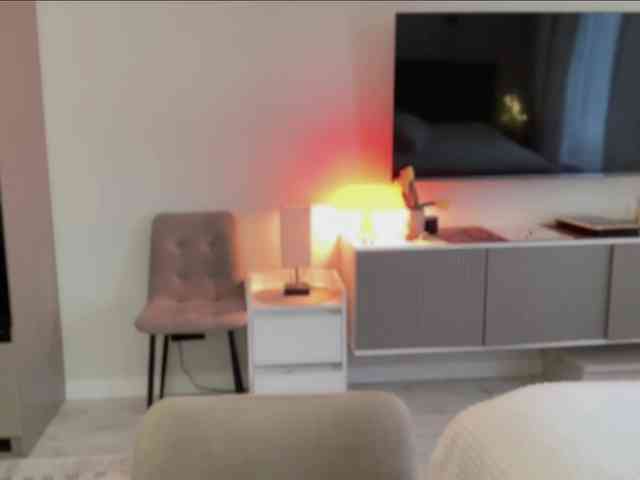 KiraLeo webcam