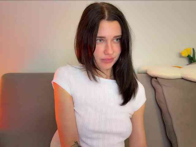 KiraLeo webcam