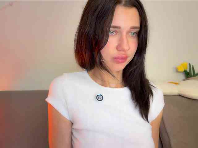 KiraLeo webcam